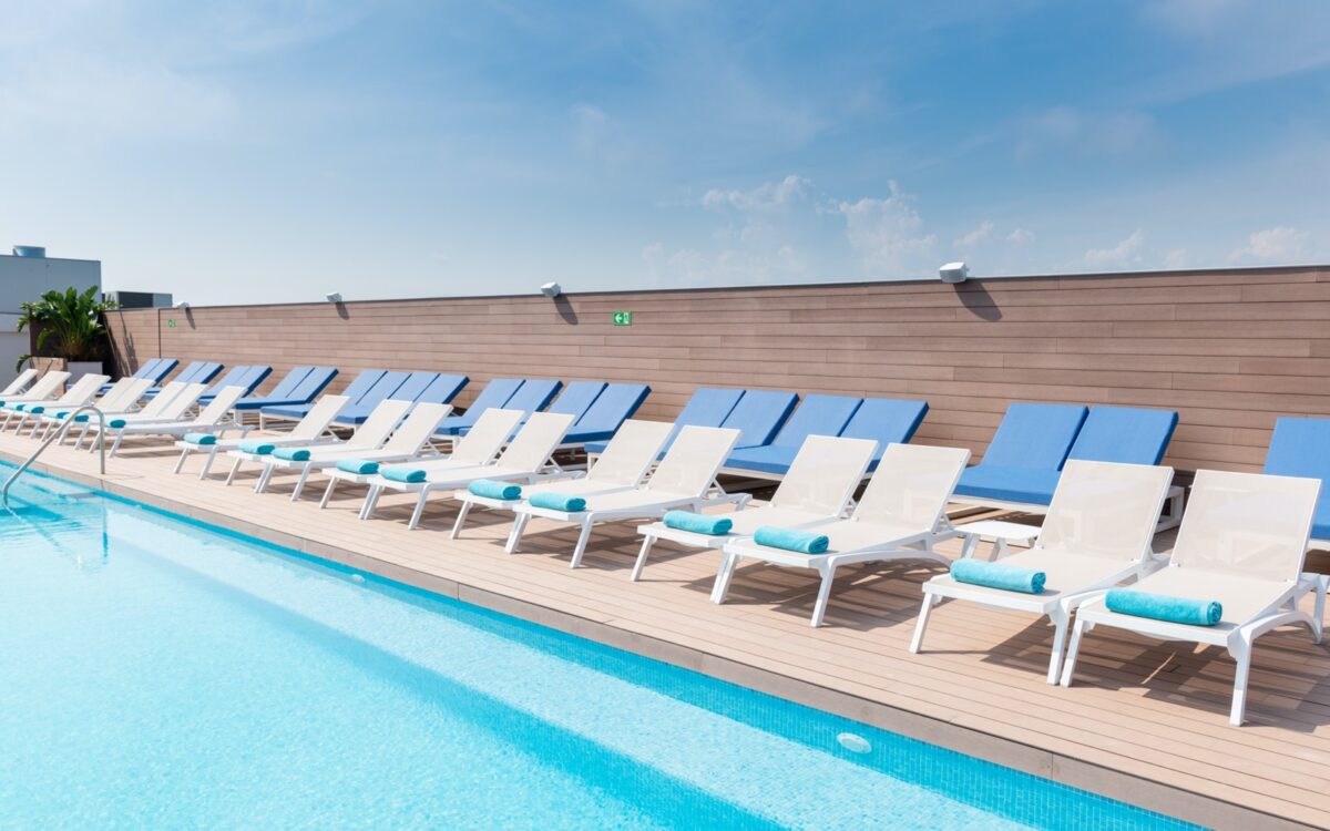 L’Azure Hotel