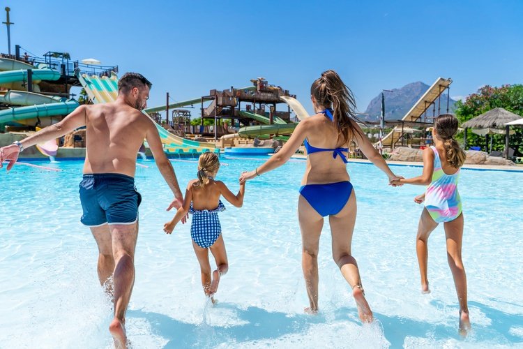 Magic Robin Hood Sports, Water Park & Medieval Lodge Resort